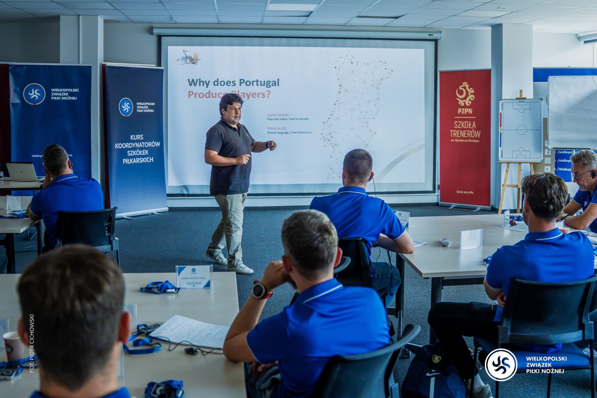 Kurs Koordynatorów Szkółek Piłkarskich - sesja z Diogo Teixeira | Poznań 2026