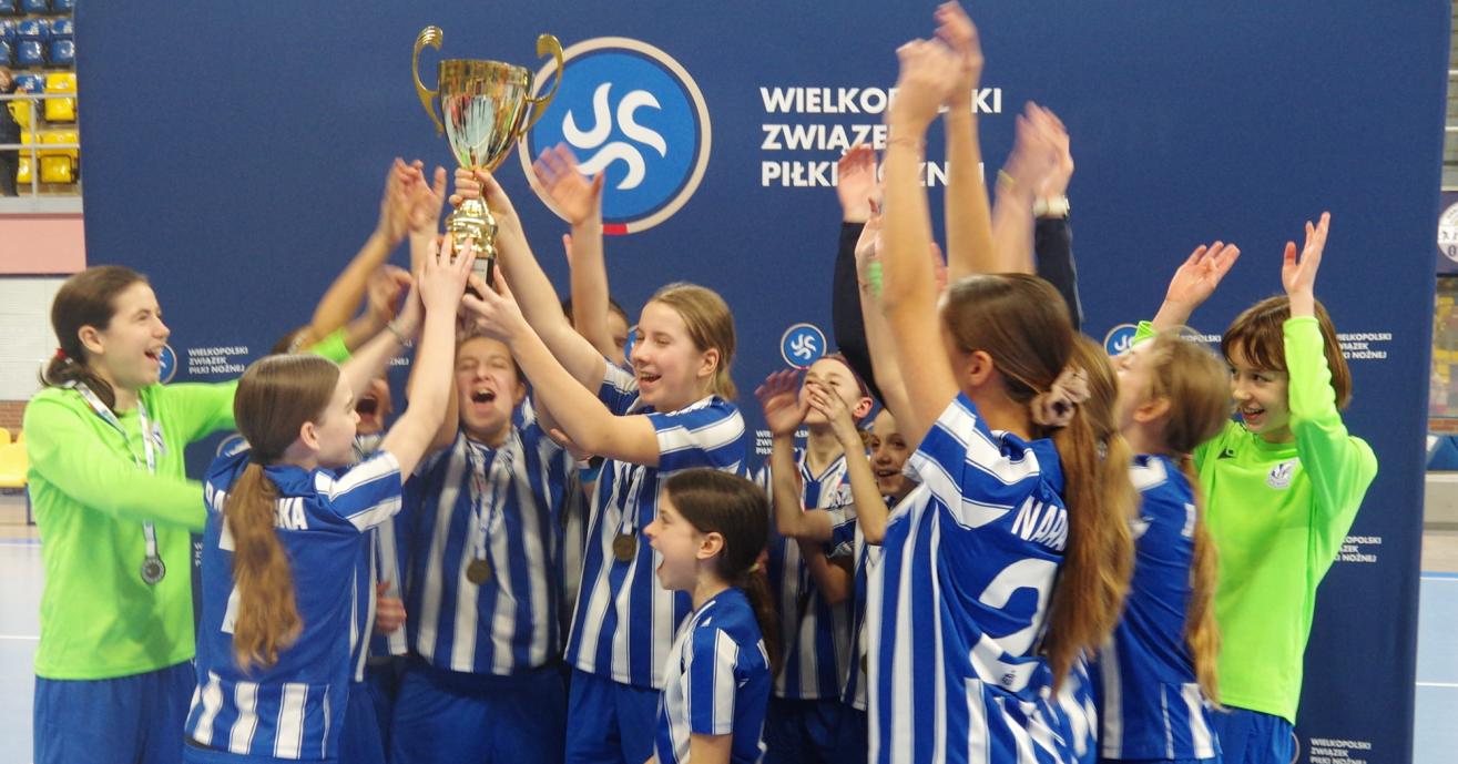 Piłkarki Lecha I Poznań najlepsze w Halowych Mistrzostwach Wielkopolski Młodziczek