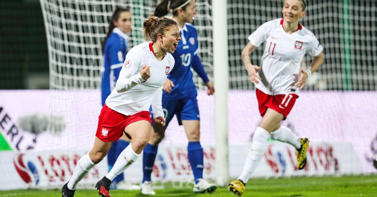 Reprezentacja Polski podziękuje Patrycji Balcerzak i Aleksandrze Rompie