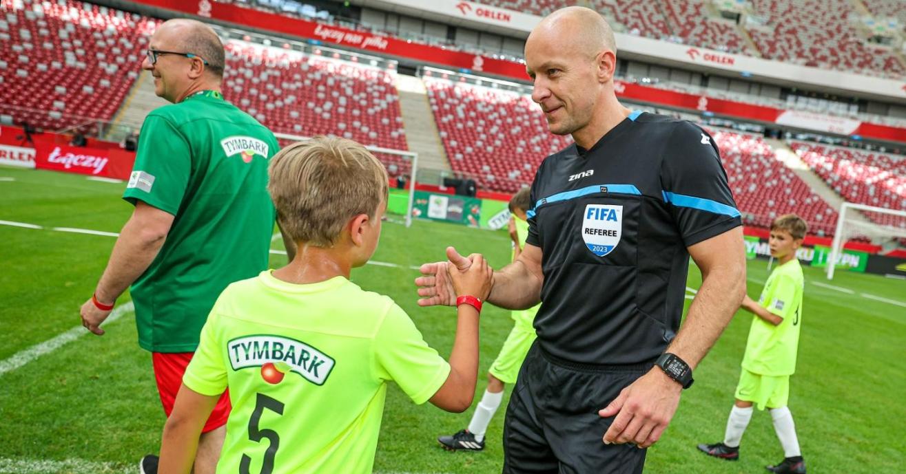 Szymon Marciniak: „Puchar Tymbark to dla dzieci prawdziwe piłkarskie emocje”