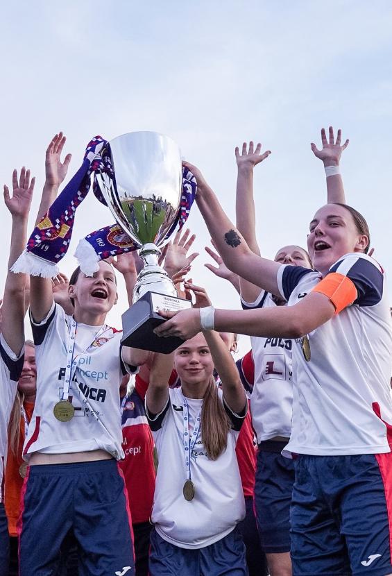 Polonia III Środa Wielkopolska z Pucharem Polski Kobiet na szczeblu Wielkopolskiego ZPN!